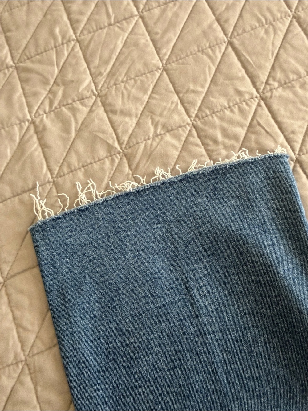MOTHER The Weekender fray Women’s Jeans - Picture 7 of 7